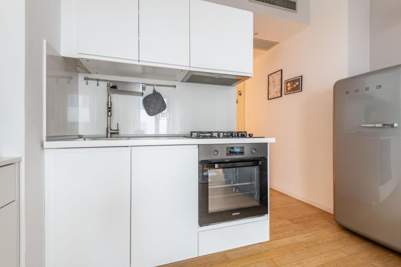 Easylife - Sofisticato Monolocale Con Terrazzino Nel Cuore Di Porta Venezia 米兰 外观 照片
