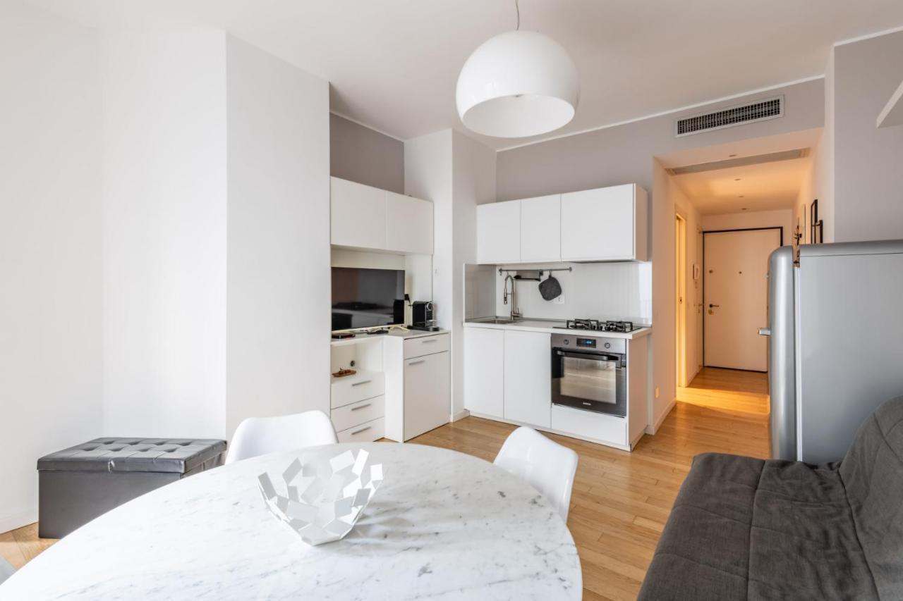 Easylife - Sofisticato Monolocale Con Terrazzino Nel Cuore Di Porta Venezia 米兰 外观 照片