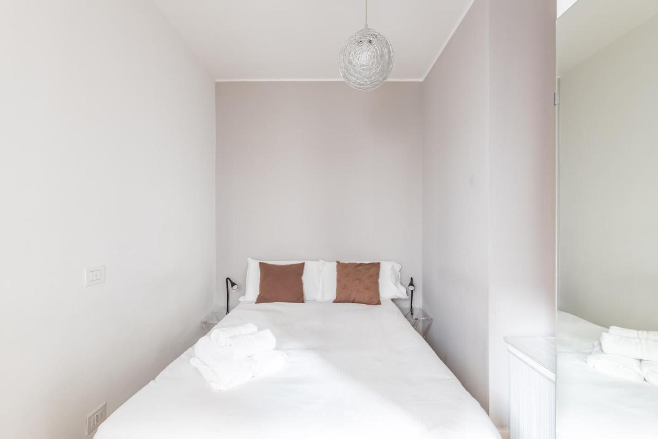 Easylife - Sofisticato Monolocale Con Terrazzino Nel Cuore Di Porta Venezia 米兰 外观 照片
